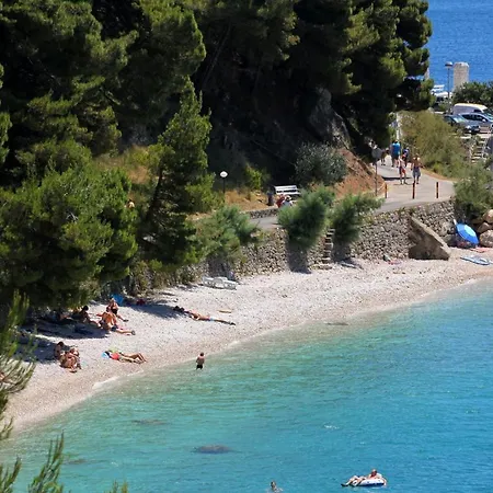 Apartment Apartments By The Sea Podgora, Makarska - 6725 *