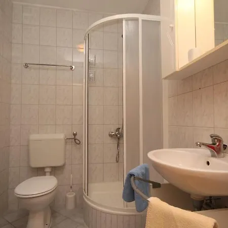 Apartments By The Sea Podgora, Makarska - 6725 Apartment