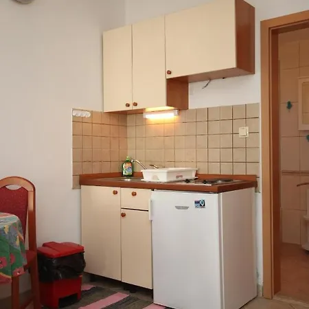 Apartments By The Sea Podgora, Makarska - 6725 Apartment