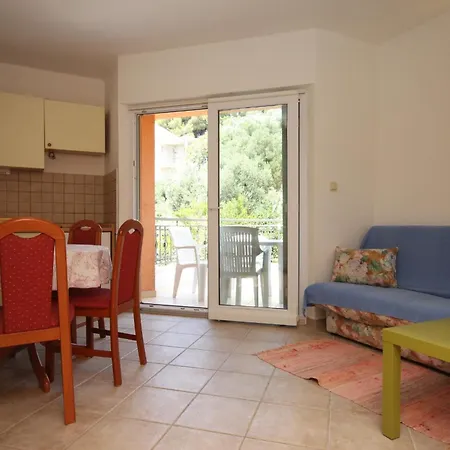 Apartments By The Sea Podgora, Makarska - 6725 *